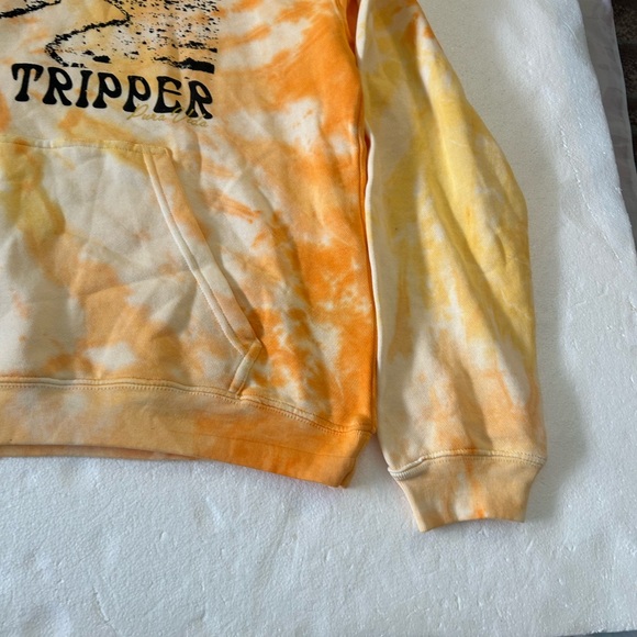 Pura vida NWT road tripper orange white tie dye long sleeve pullover sweatshirt - Picture 11 of 13